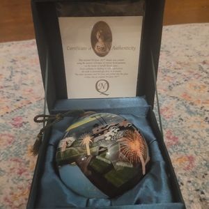 Ne'Qwa Art Glass Ornament Montage 2006